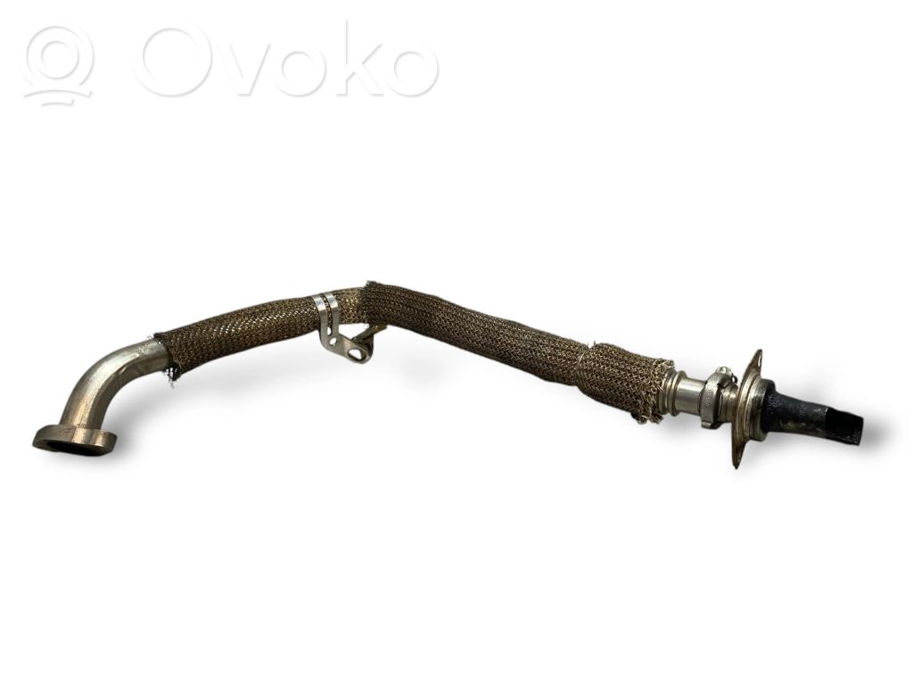Caurulīte (-es) / šļūtene (-es)