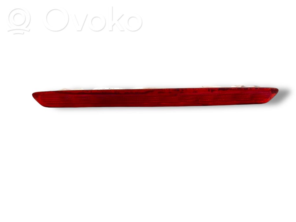 Papildu bremžu signāla lukturis