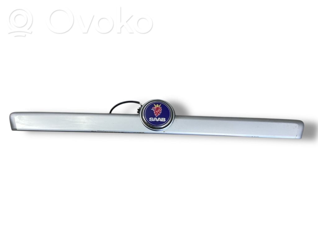Bagāžnieka numura zīmes apgaismojuma līste