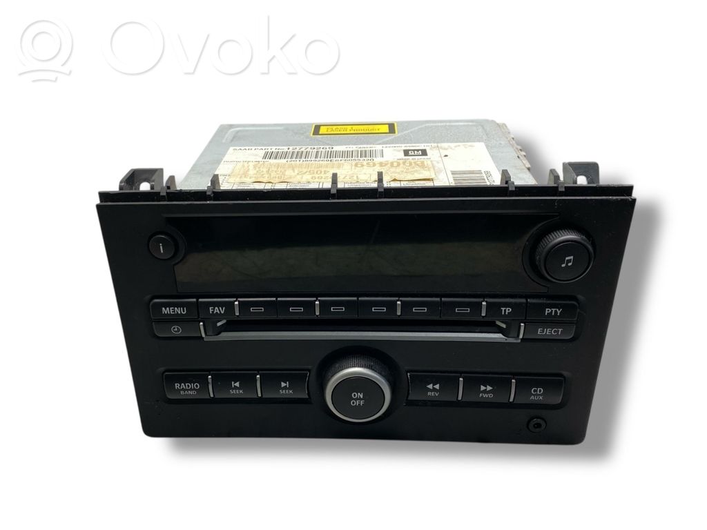 Radio / CD/DVD atskaņotājs / navigācija