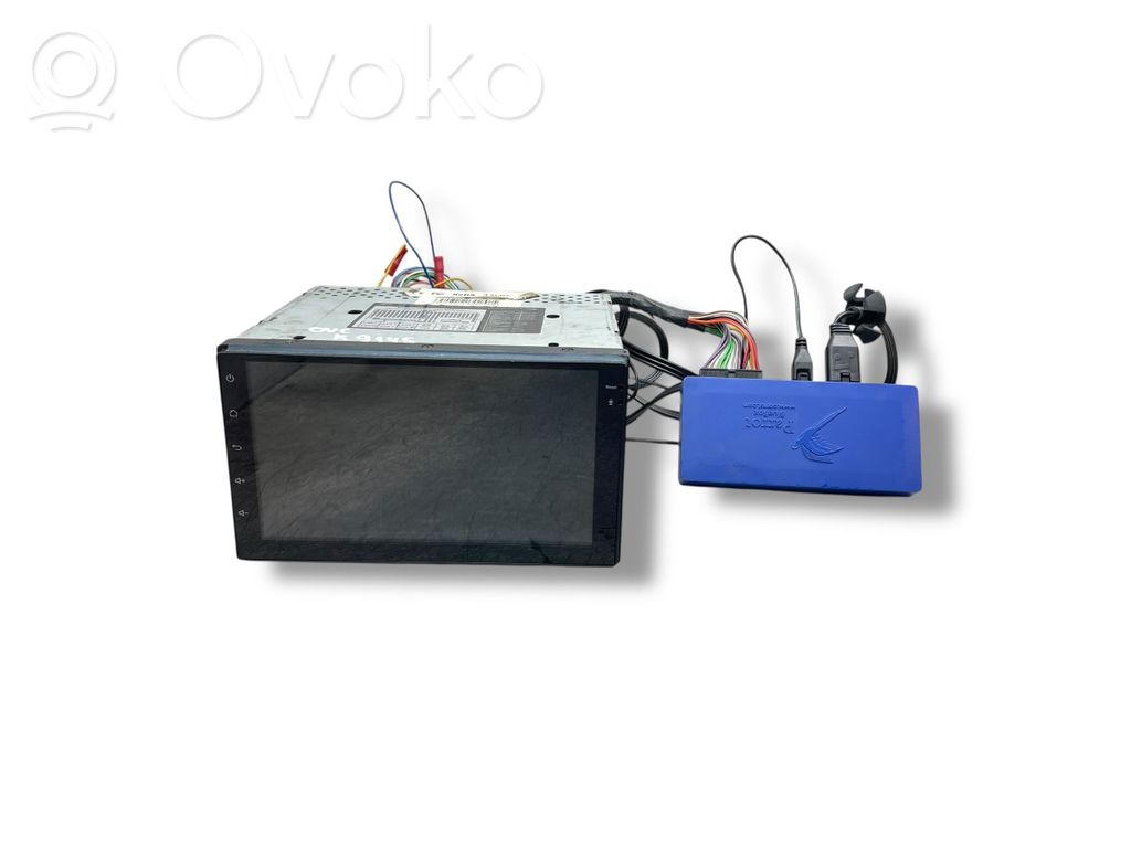 Radio / CD/DVD atskaņotājs / navigācija
