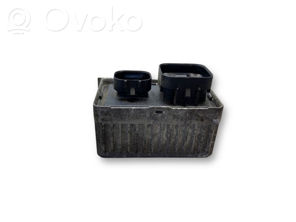 Kvēlsveču relejs