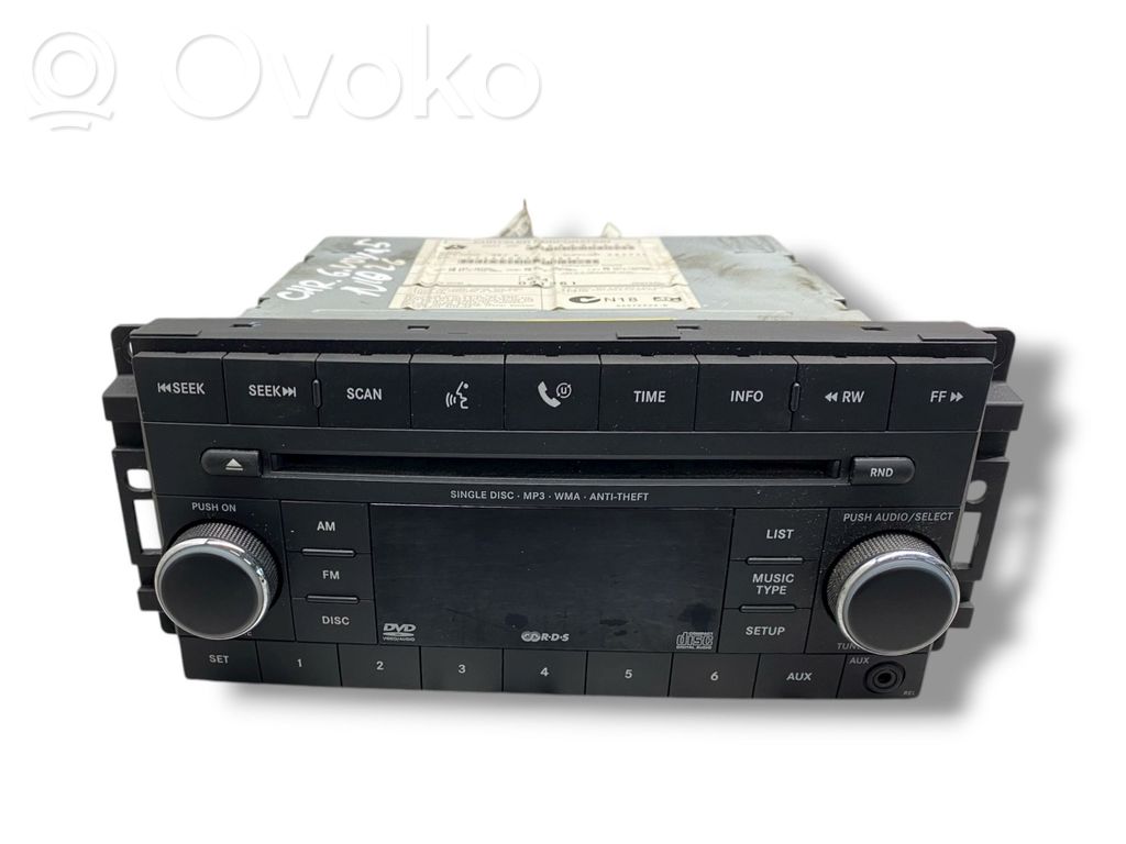 Radio / CD/DVD atskaņotājs / navigācija