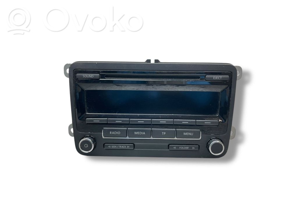Radio / CD/DVD atskaņotājs / navigācija