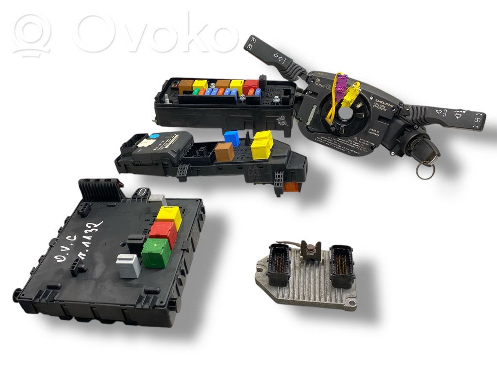 Aizdedzes ECU komplekts