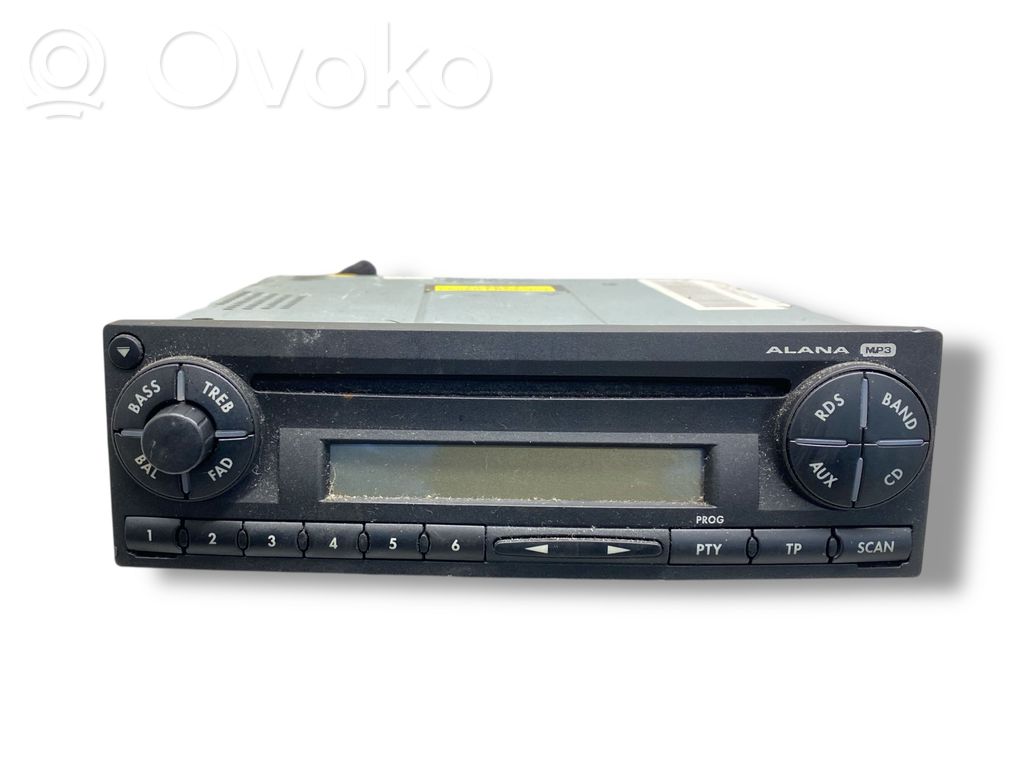 Radio / CD/DVD atskaņotājs / navigācija