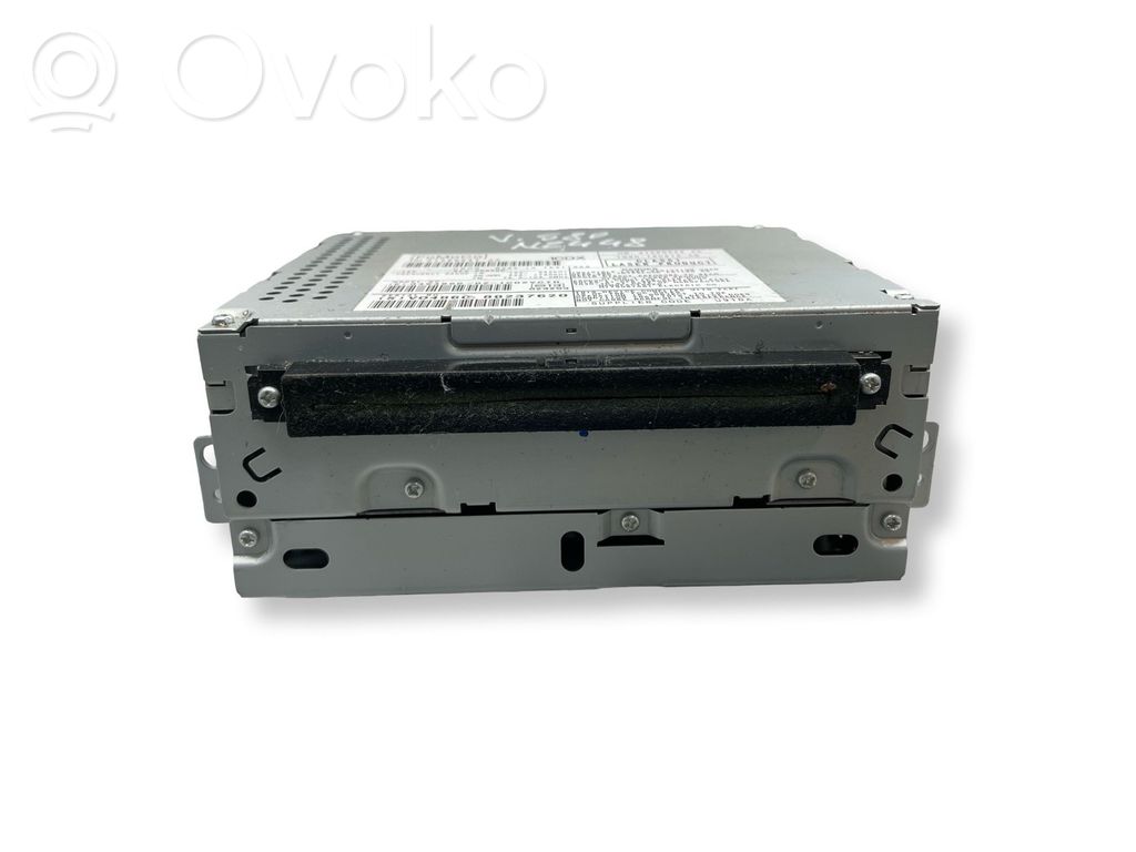 Radio / CD/DVD atskaņotājs / navigācija