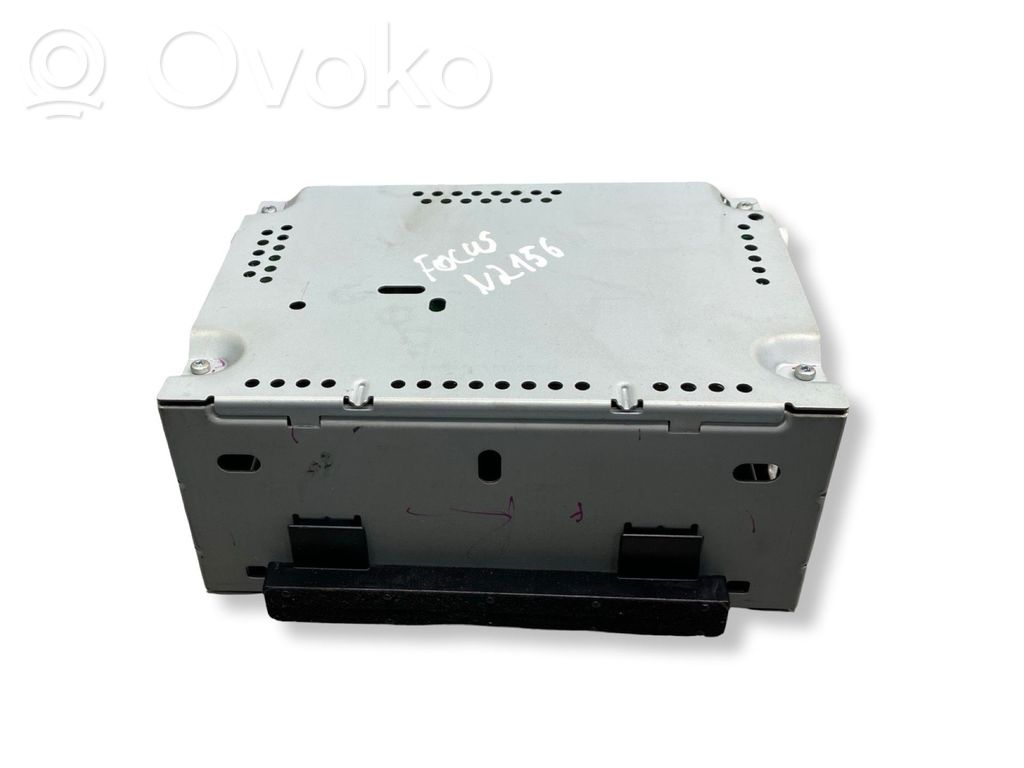 Radio / CD/DVD atskaņotājs / navigācija