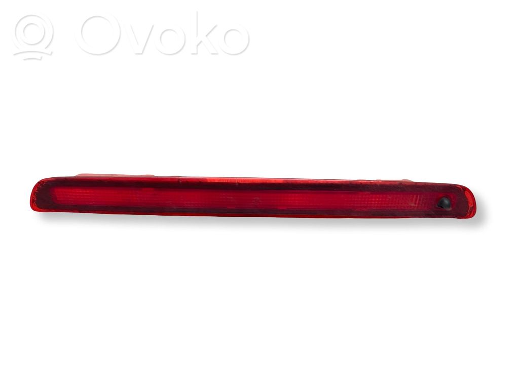 Papildu bremžu signāla lukturis