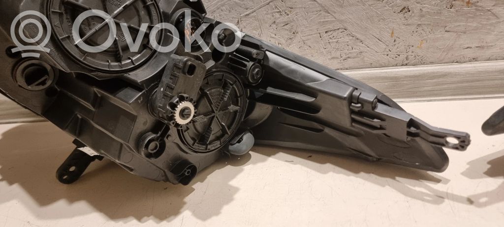 921023Z005 Hyundai i40 Scheinwerfer, 1458.82 € | RRR