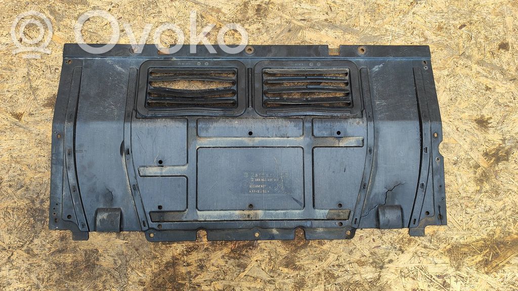 3D0825237 Volkswagen Phaeton Variklio dugno apsauga, 40,00 € | RRR