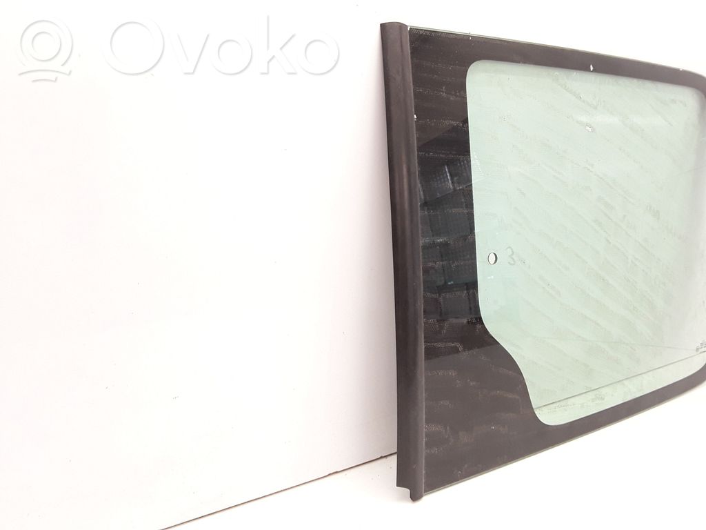 Clips Fixation Pour Fenêtre Citroën Berlingo / Peugeot Partner - Modèles C1, C8, Saxo, 106, 206, Etc. | Pièce D'origine 8573.79