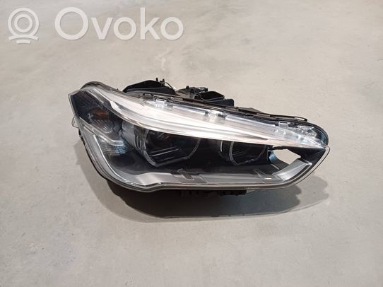 BMW X1 F48 F49 Priekinis žibintas 
