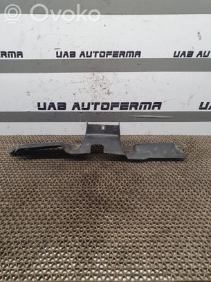 Mitsubishi Outlander Pannello di supporto del radiatore (usato) 