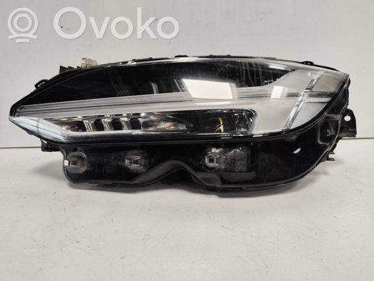 Volvo S90, V90 Priekinis žibintas 