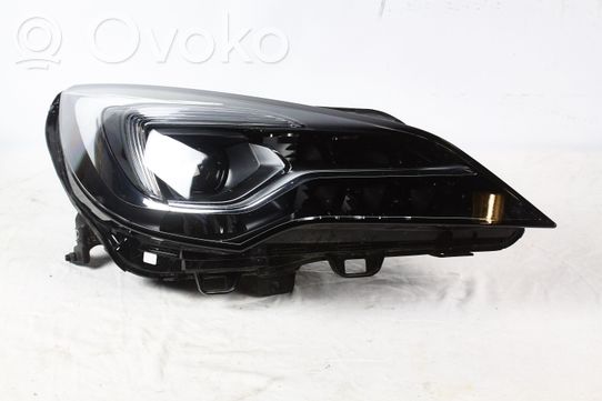 Opel Astra K Priekinis žibintas 
