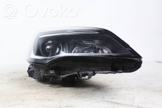 Opel Astra K Priekinis žibintas 