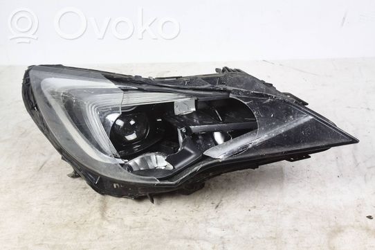 Opel Astra K Priekinis žibintas 