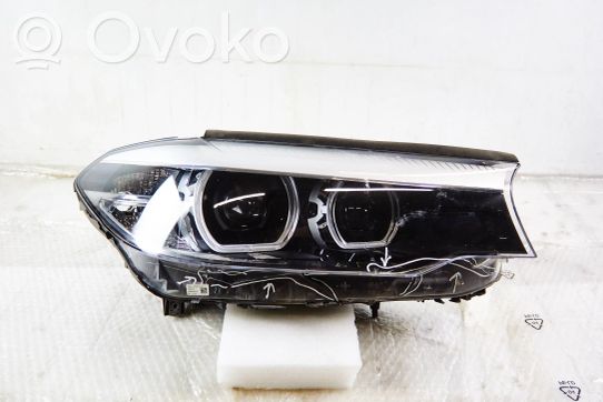 BMW 5 G30 G31 Priekinis žibintas 