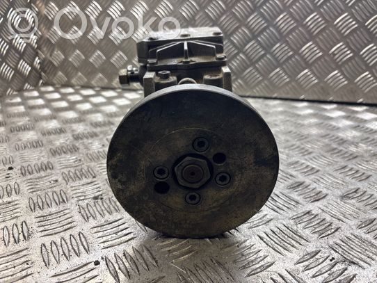 Audi A4 S4 B5 8D Pompe d'injection de carburant à haute pression 