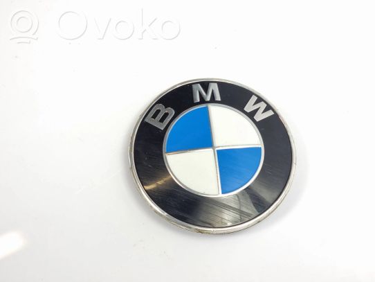 BMW X4M F98 Mostrina con logo/emblema della casa automobilistica 