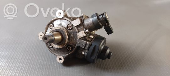 Volkswagen PASSAT B8 Polttoaineen ruiskutuksen suurpainepumppu 