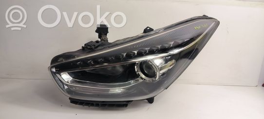 Hyundai i40 Priekinis žibintas 