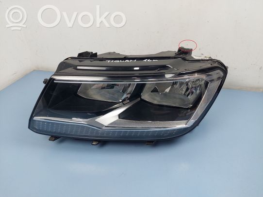 Volkswagen Tiguan Priekinis žibintas 