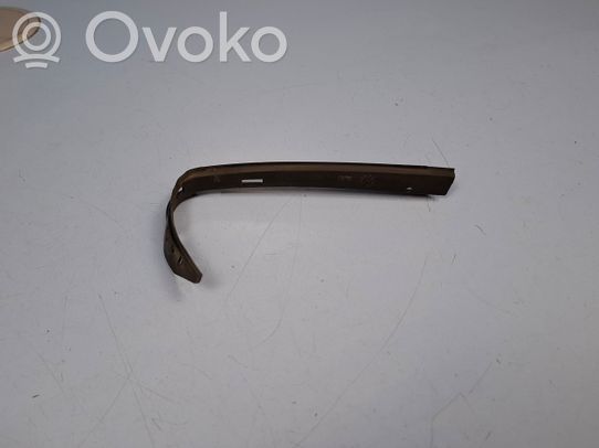 Volkswagen Tiguan Priekinio žibinto apdaila 
