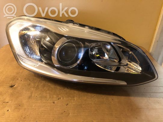 Volvo V60 Priekinis žibintas 