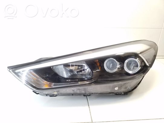 Hyundai Tucson TL Priekinis žibintas 