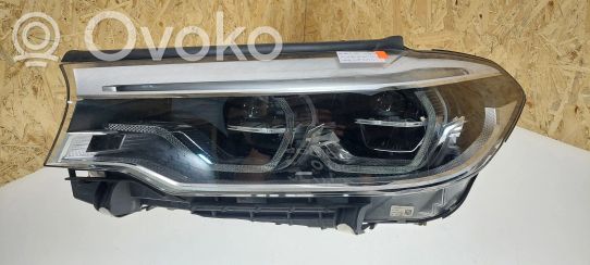 BMW 5 G30 G31 Priekinis žibintas 