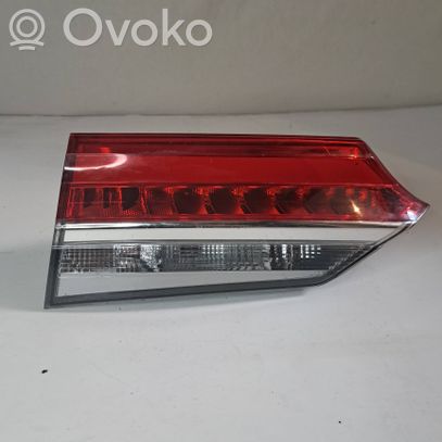 Toyota Corolla E160 E170 Galinis žibintas kėbule 