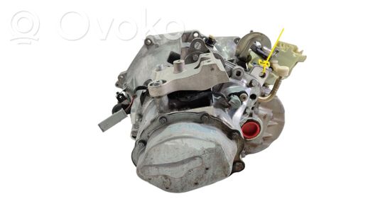 Mechaninė 5 pavarų dėžė   20ET06
