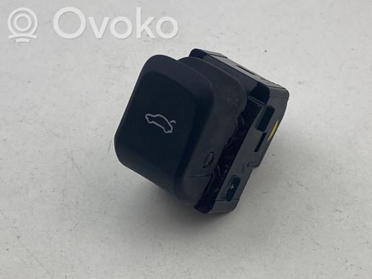 Audi A3 S3 8V Schalter Drucktaster el. Heckklappe Kofferraumdeckel 