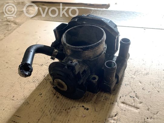 Audi A4 S4 B5 8D Valvola a farfalla 