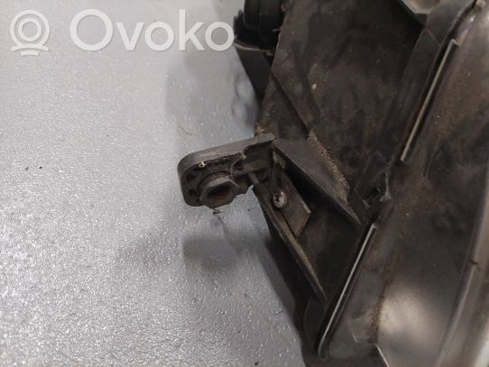 Volkswagen PASSAT B6 Priekinis žibintas 