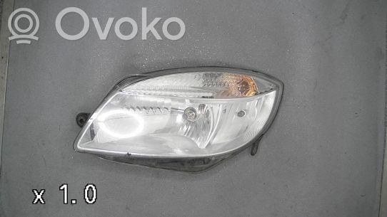 Skoda Fabia Mk2 (5J) Priekinis žibintas 