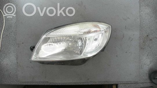 Skoda Fabia Mk2 (5J) Priekinis žibintas 