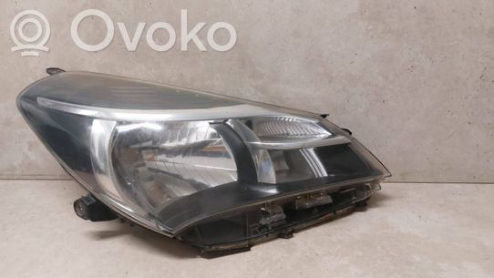 Toyota Yaris Priekinis žibintas 