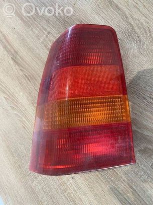 Volkswagen Golf IV Luci posteriori 