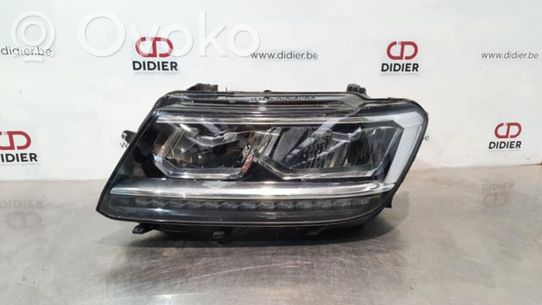 Volkswagen Tiguan Priekinis žibintas 