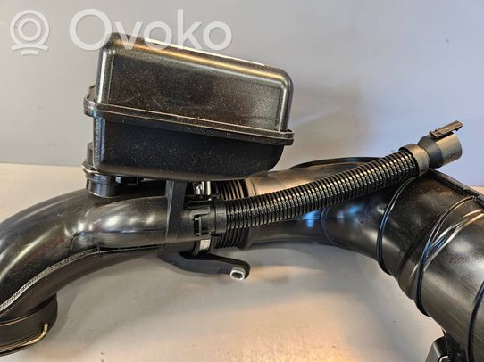 柔らかい 13718517608 RRR | €210.00 hose/pipe, intake Air F25 X3 BMW トップス