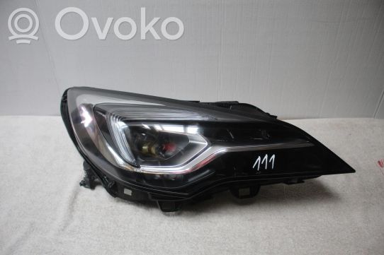 Opel Astra K Priekinis žibintas 