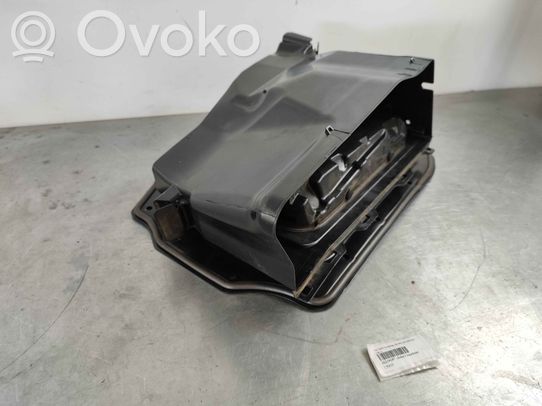 Volvo XC60 Cita veida dzinēja nodalījuma detaļa 
