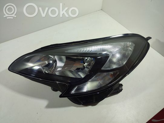 Opel Corsa E Priekinis žibintas 