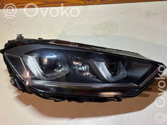 Volkswagen Golf Sportsvan Priekinis žibintas 