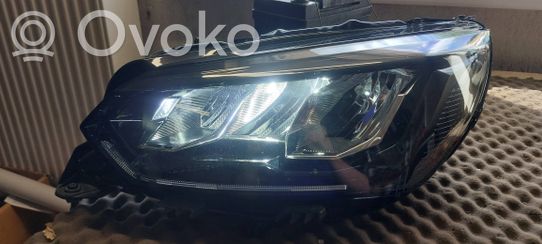 Peugeot 2008 II Scheinwerfer 