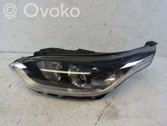 KIA Ceed Priekinis žibintas 