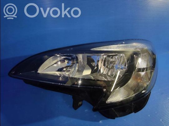 Opel Corsa E Priekinis žibintas 